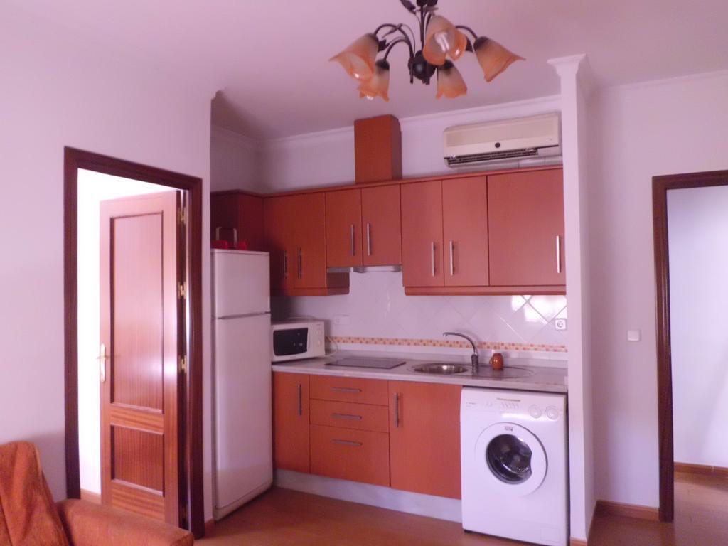 Novo Apartahotel & Restaurante Las Cabezas de San Juan Bilik gambar